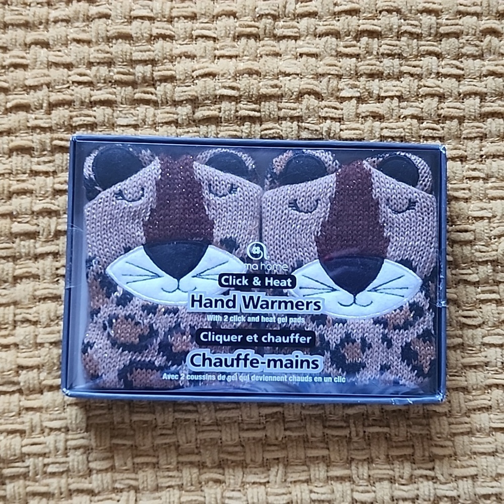 Kittens Hand warmer with heat gel pads. - Picture 2 of 3